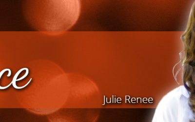 Julie Renee – Essence