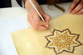 Esra Alhamal – Islamic Illumination – Painting and Making Gold